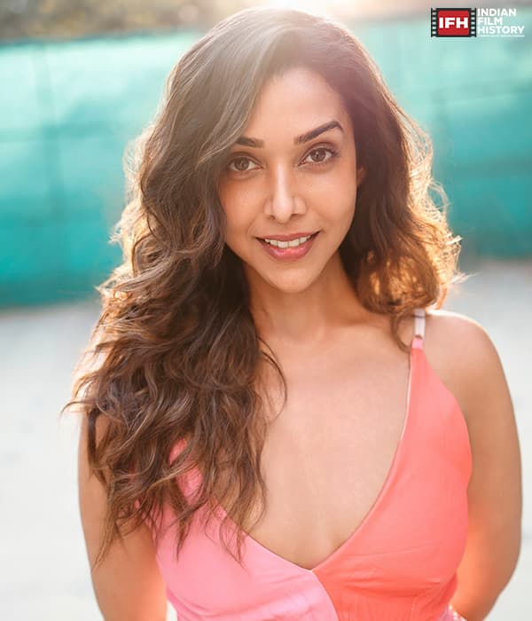 Anupriya Goenka — Actress