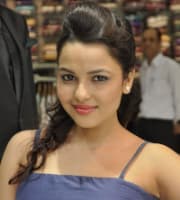 Chitrashi Rawat — Actress