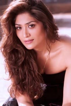 Geetika Tyagi photo