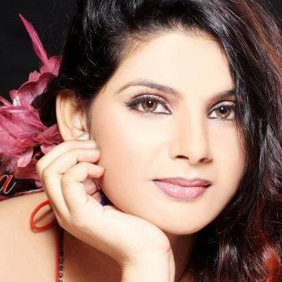 Kavya Singh — Actress