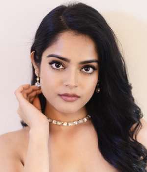 Riddhi Kumar — Supporting Actress