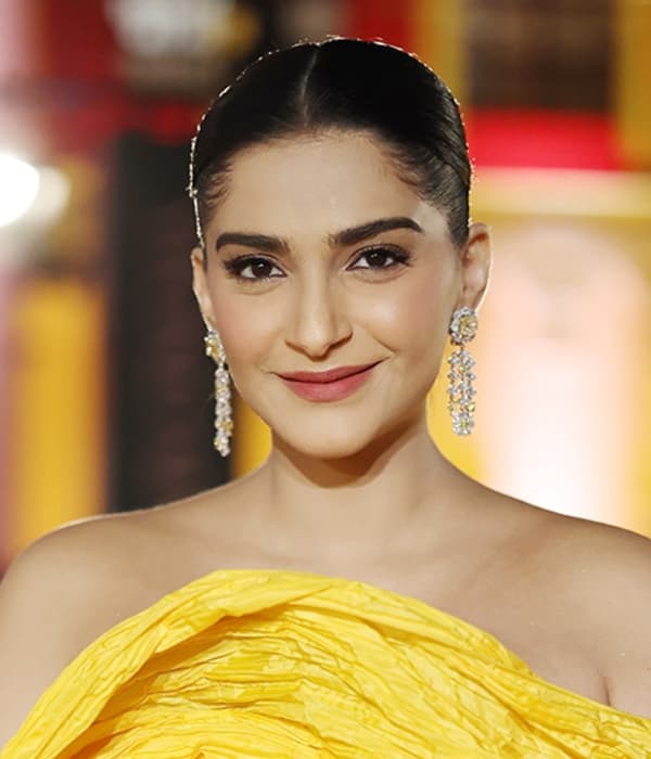 Sonam Kapoor — Actress