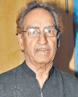 Veeru Devgan — Supporting Actor