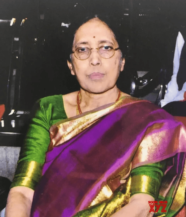 Yaddanapudi Sulochana Rani — Story writer